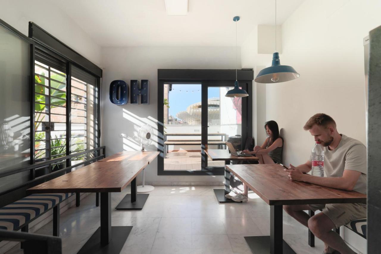 Joy Setas Coworking Hostel Σεβίλλη Εξωτερικό φωτογραφία